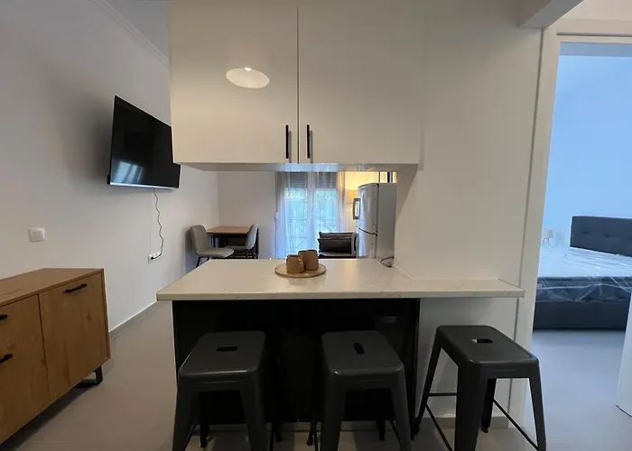 דירה Loutraki's Seaside Serenity, 2 Bdrm